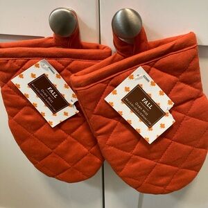 Orange Quilted Oven Mitts
